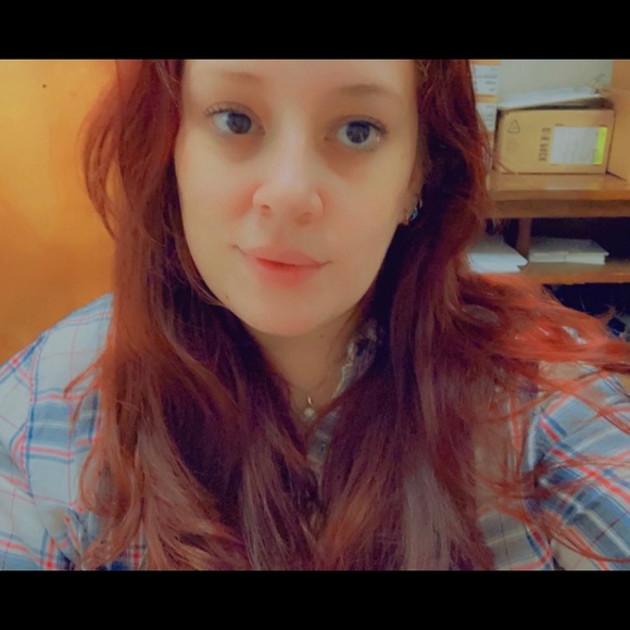 Meet your Posher, Joann - Picture 1 of 1